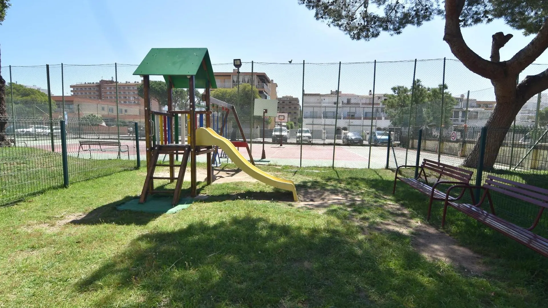 Rnet - 600 Llevant 07-12 Roses Spain